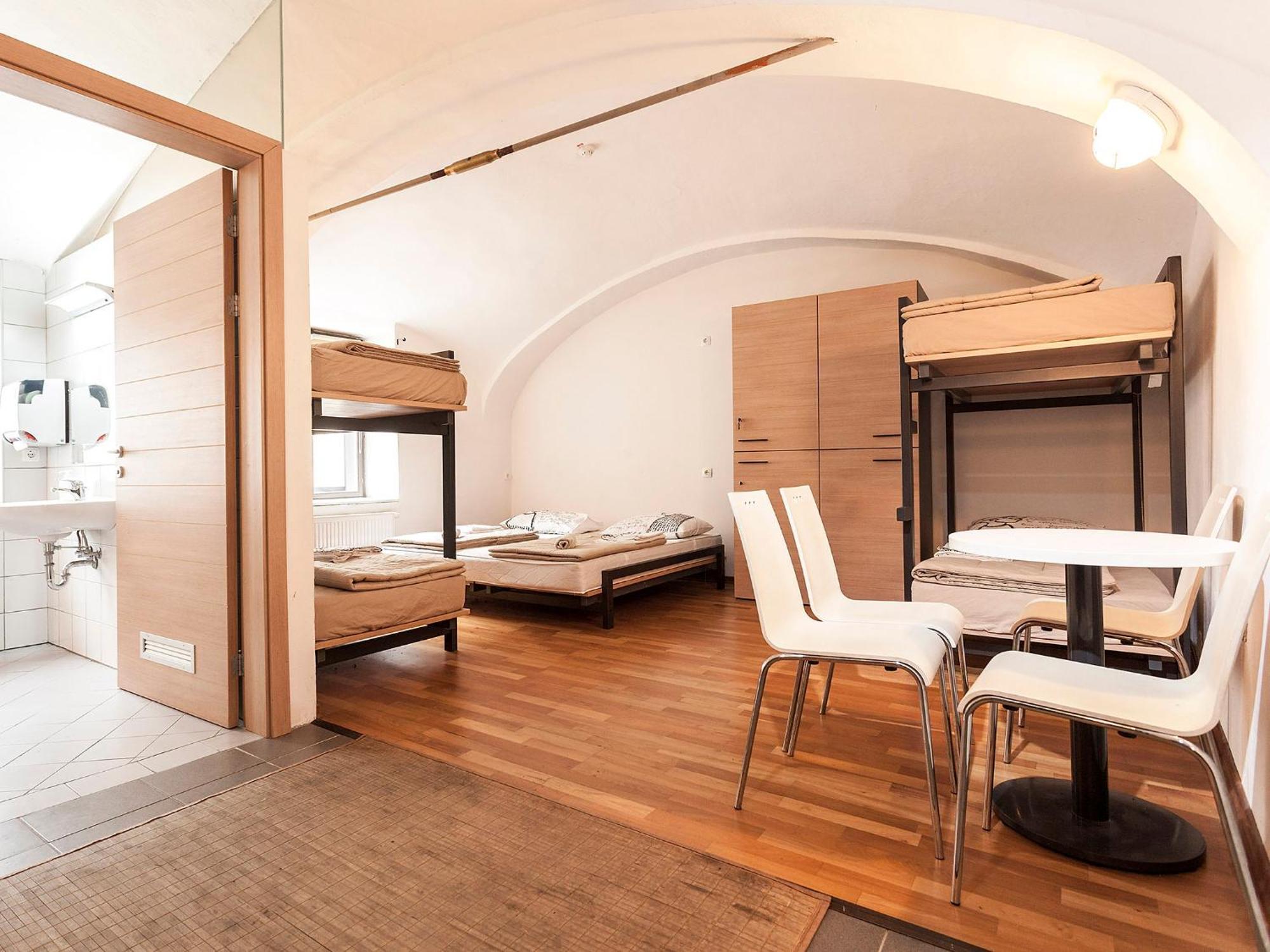 Hostel Situla Novo Mesto Dış mekan fotoğraf